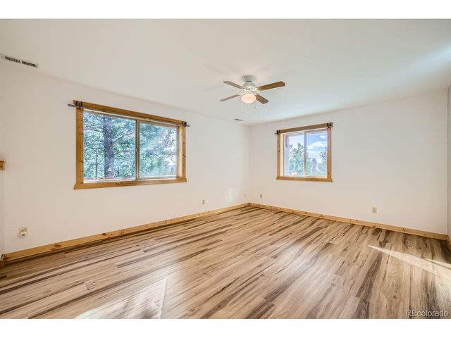 25 Amanda Cir, Florissant, CO 80816