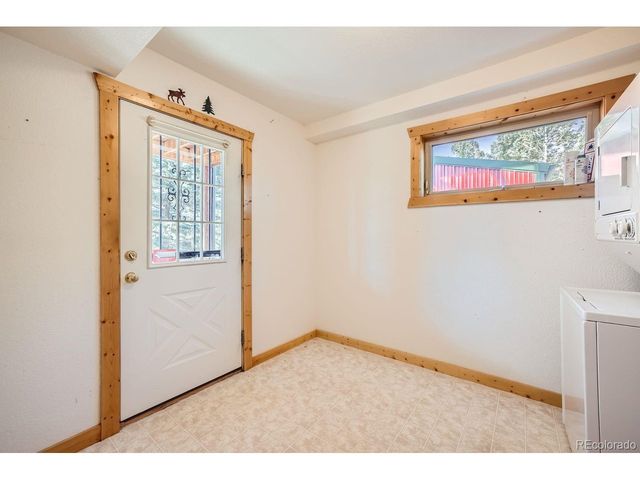 25 Amanda Cir, Florissant, CO 80816