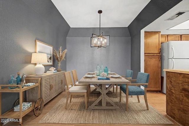 925 N COLLEGE Avenue D213, Tempe, AZ 85288