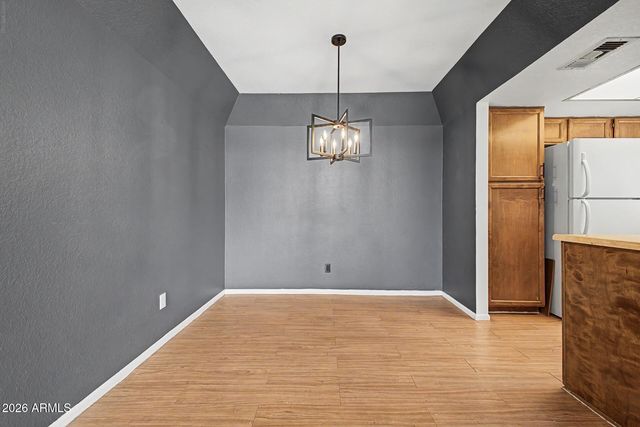 925 N COLLEGE Avenue D213, Tempe, AZ 85288