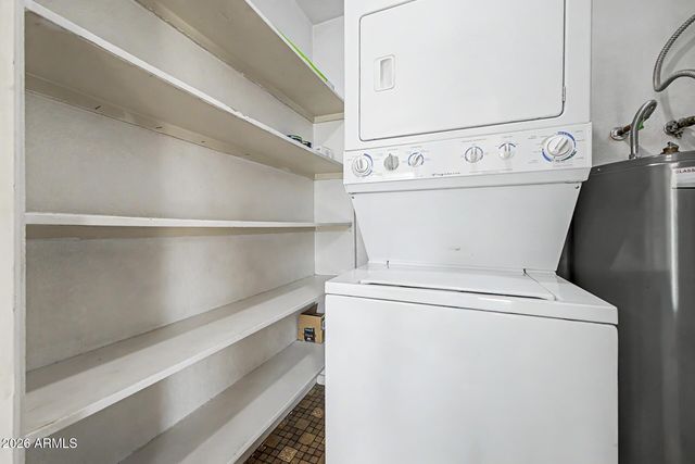 925 N COLLEGE Avenue D213, Tempe, AZ 85288