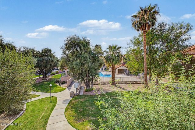 925 N COLLEGE Avenue D213, Tempe, AZ 85288