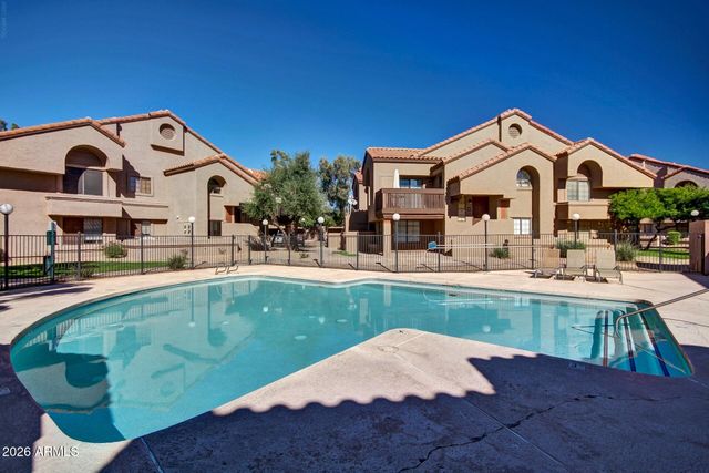 925 N COLLEGE Avenue D213, Tempe, AZ 85288