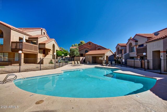 925 N COLLEGE Avenue D213, Tempe, AZ 85288