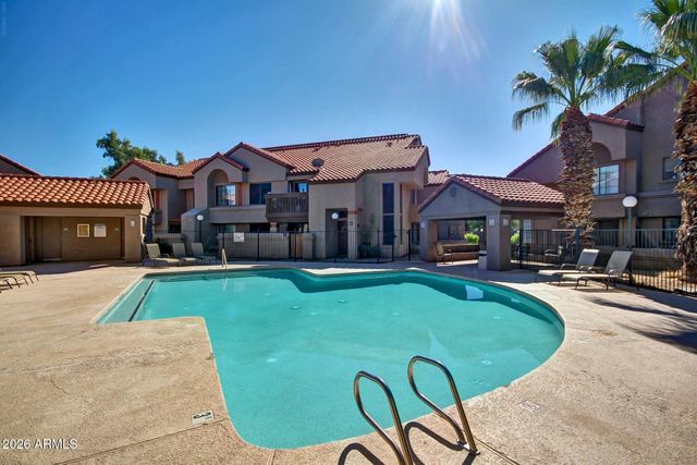 925 N COLLEGE Avenue D213, Tempe, AZ 85288