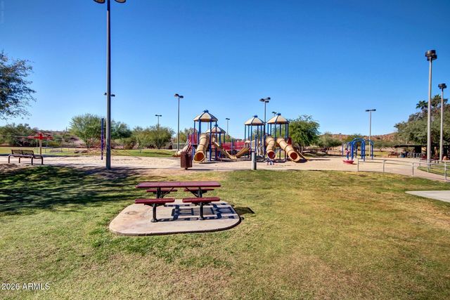 925 N COLLEGE Avenue D213, Tempe, AZ 85288