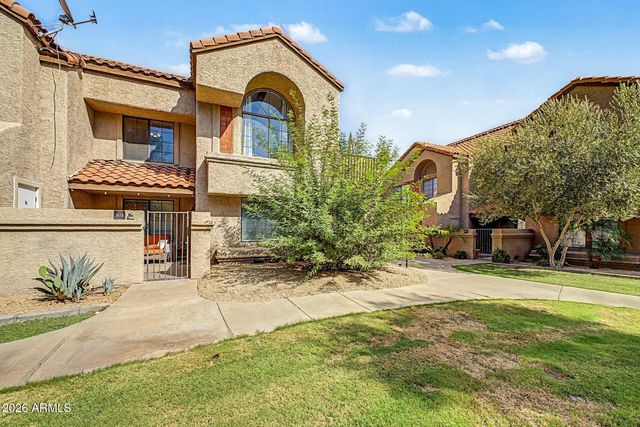 925 N COLLEGE Avenue D213, Tempe, AZ 85288