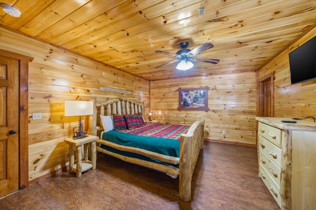 4339 Forest Ridge Way, Sevierville, TN 37863