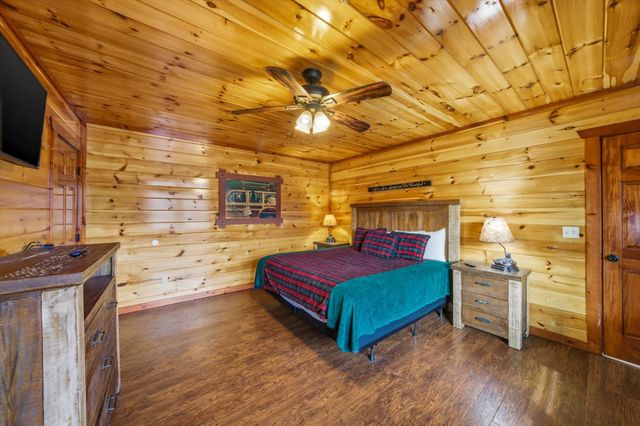 4339 Forest Ridge Way, Sevierville, TN 37863