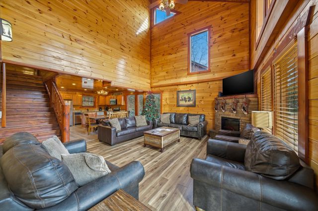 4339 Forest Ridge Way, Sevierville, TN 37863