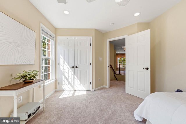 7023 REGIONAL INLET DR, Fort Belvoir, VA 22060