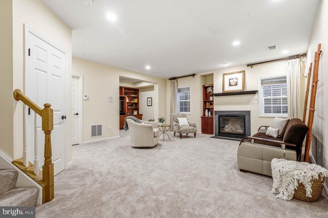 7023 REGIONAL INLET DR, Fort Belvoir, VA 22060
