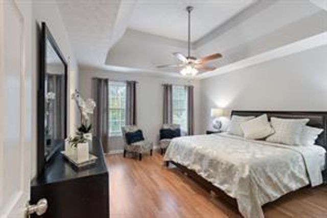 585 Station View Run, Lawrenceville, GA 30043