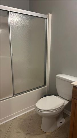 585 Station View Run, Lawrenceville, GA 30043