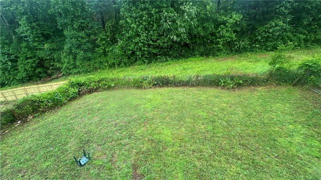 585 Station View Run, Lawrenceville, GA 30043