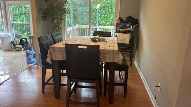 585 Station View Run, Lawrenceville, GA 30043