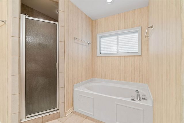 102 St. Andrews St, Rockport, TX 78382