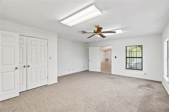 102 St. Andrews St, Rockport, TX 78382