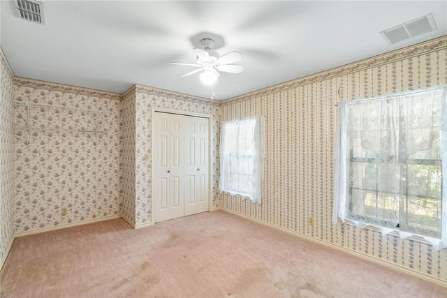 102 St. Andrews St, Rockport, TX 78382