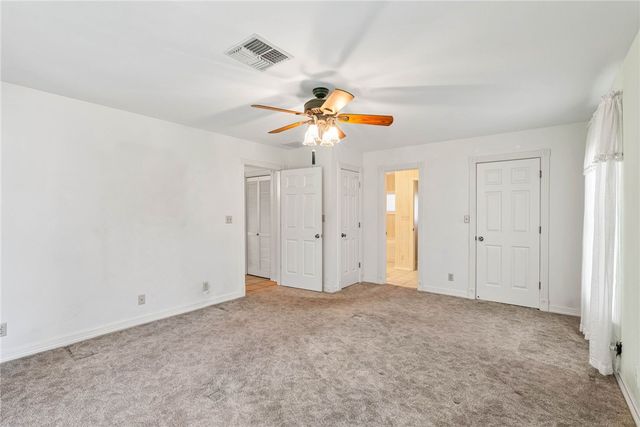 102 St. Andrews St, Rockport, TX 78382