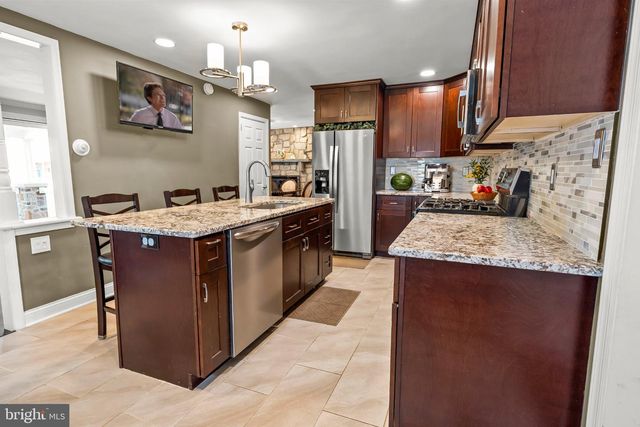 248 PARHAM RD, Springfield, PA 19064