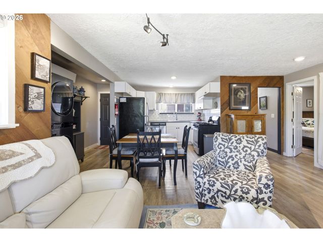 9940 Se CITADEL St, Clackamas, OR 97015