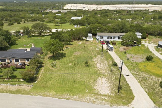 7004 Broken Arrow, Spring Branch, TX 78070