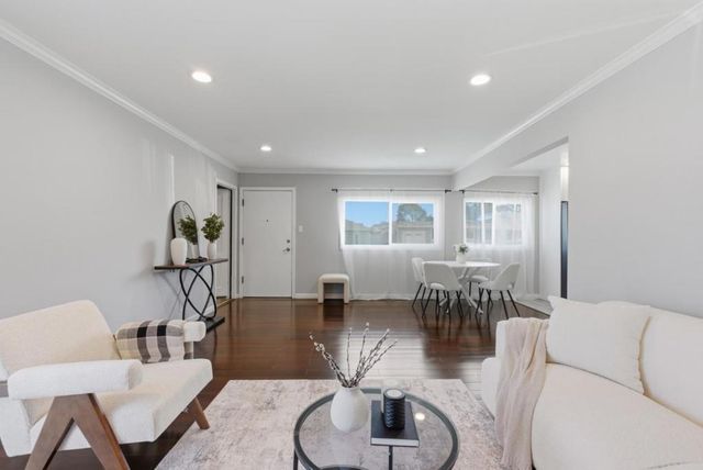 864 Alta Loma Drive, South San Francisco, CA 94080