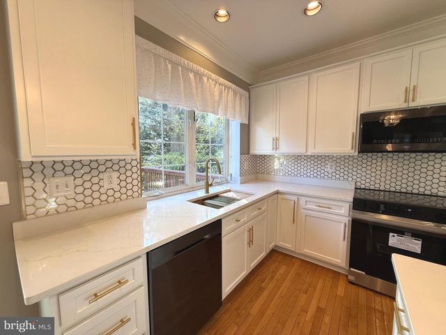 1743 WHEYFIELD DR, Frederick, MD 21701