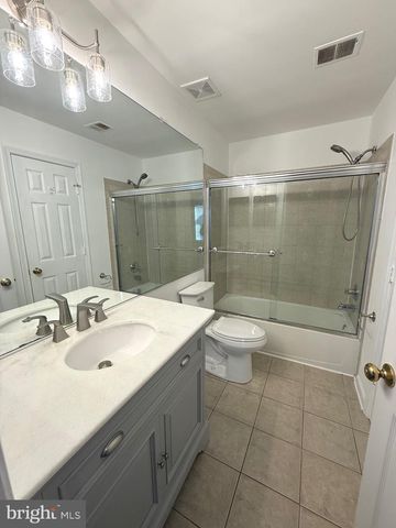 1743 WHEYFIELD DR, Frederick, MD 21701