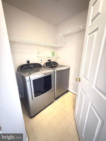 1743 WHEYFIELD DR, Frederick, MD 21701