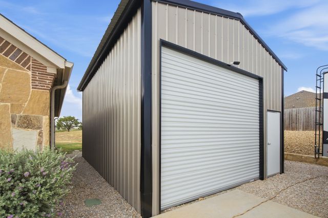 210 Timber Valley Court, Weatherford, TX 76085