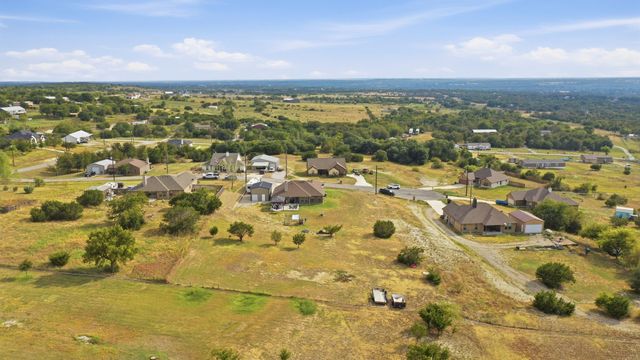 210 Timber Valley Court, Weatherford, TX 76085