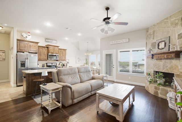 210 Timber Valley Court, Weatherford, TX 76085