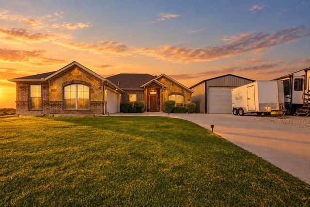 210 Timber Valley Court, Weatherford, TX 76085