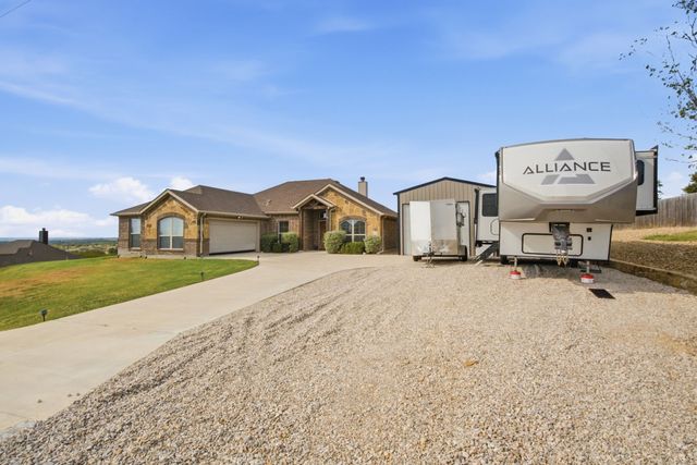 210 Timber Valley Court, Weatherford, TX 76085