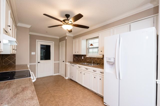 13710 Scarlet Oak Drive, Little Rock, AR 72211