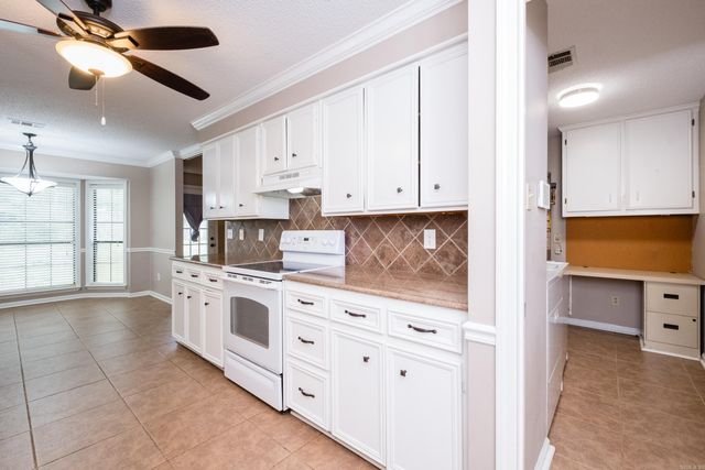 13710 Scarlet Oak Drive, Little Rock, AR 72211