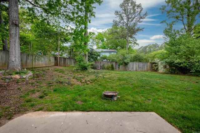 13710 Scarlet Oak Drive, Little Rock, AR 72211
