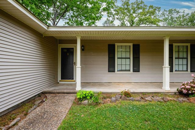 13710 Scarlet Oak Drive, Little Rock, AR 72211