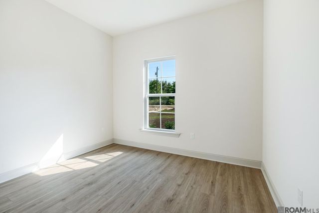 12092 Sims Rd, Denham Springs, LA 70706