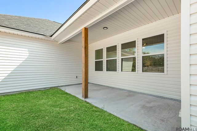 12092 Sims Rd, Denham Springs, LA 70706