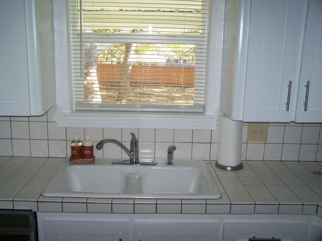 1215 S Vaden Street, Sherman, TX 75090