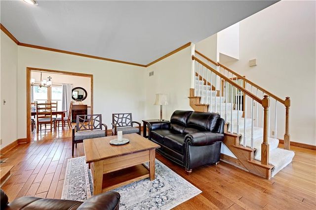 35710 Pflumm Road, Paola, KS 66071