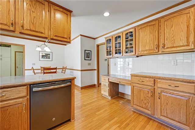 35710 Pflumm Road, Paola, KS 66071