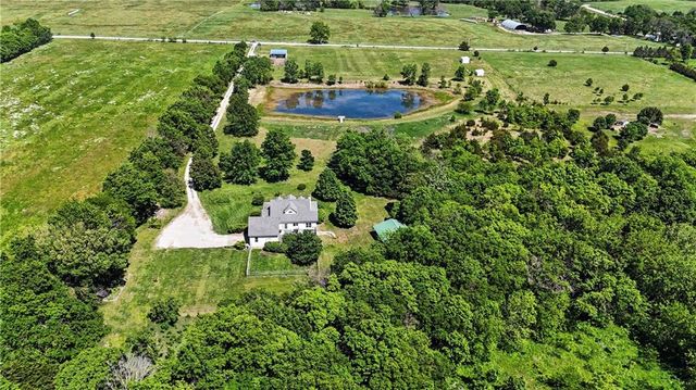 35710 Pflumm Road, Paola, KS 66071