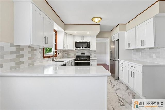 56 Whitehall Road, Trenton, NJ 08690