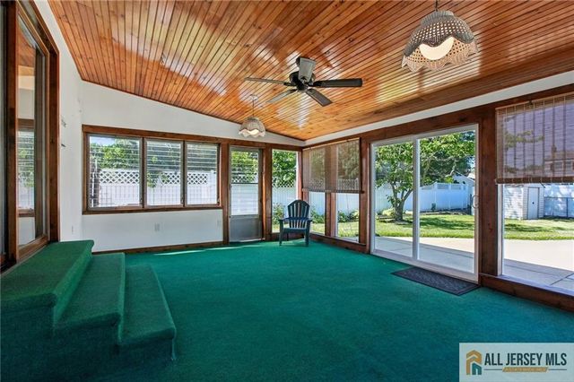 56 Whitehall Road, Trenton, NJ 08690