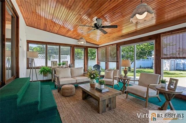 56 Whitehall Road, Trenton, NJ 08690
