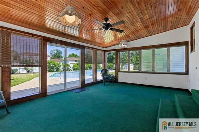 56 Whitehall Road, Trenton, NJ 08690